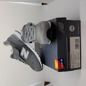 New Balance XW Sneakers